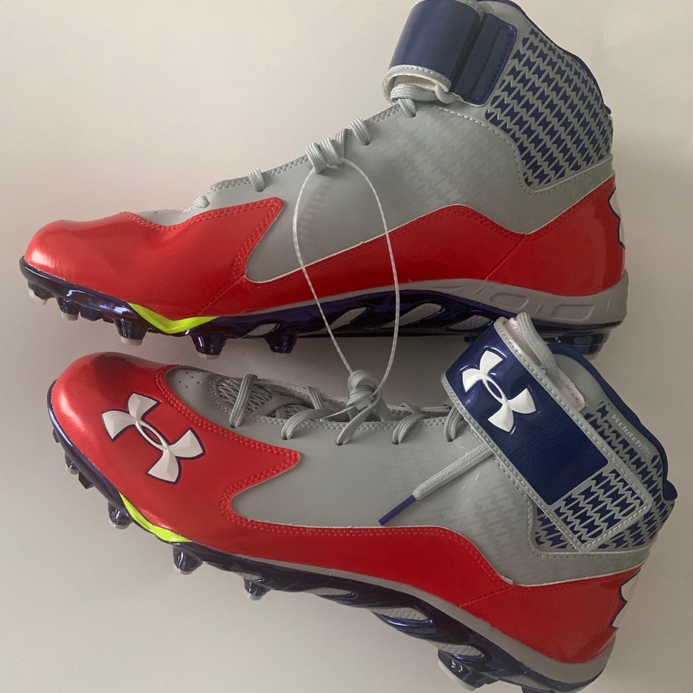 Men Under Armour Clutch Fit cleats size 15